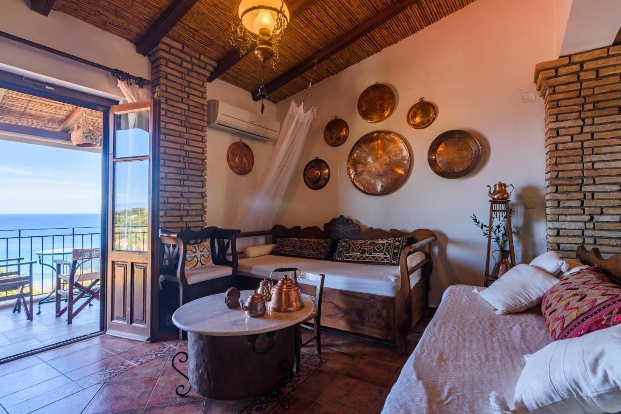 Eros Pittoresque Retreats - Perfect Location, Panoramic Seaview Koróni Екстериор снимка