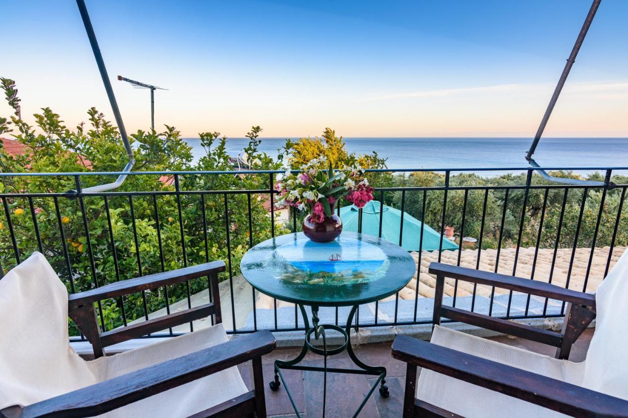 Eros Pittoresque Retreats - Perfect Location, Panoramic Seaview Koróni Екстериор снимка